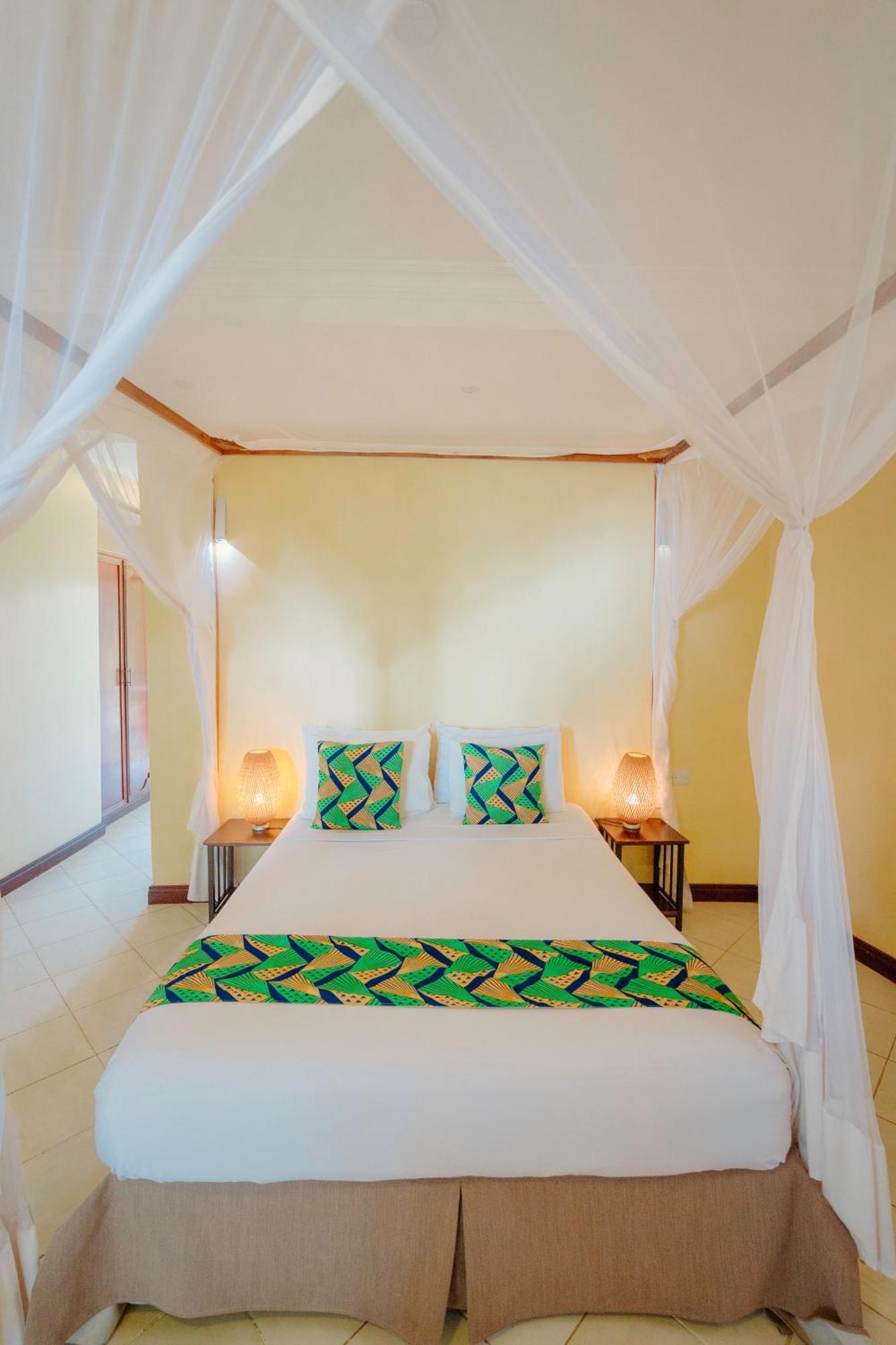 Sansi Kae Beach Resort Michamvi Kae Exterior photo